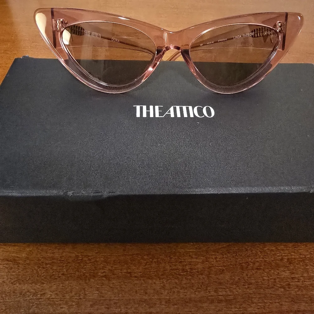 NEW The Attico x LINDA FARROW Dora Sunglasses in Pink - Picture 13 of 16